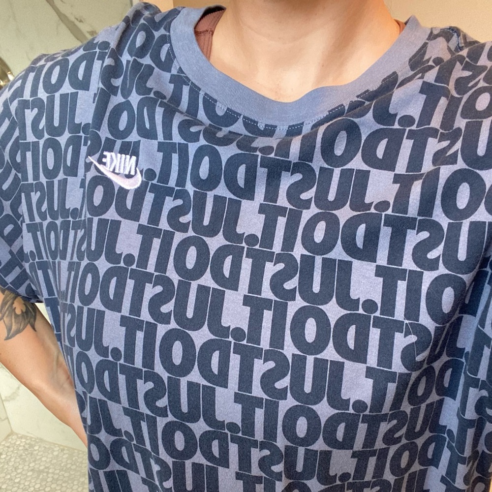 Men’s Nike Tee 👕